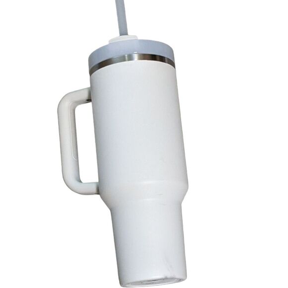 Stanley 40 oz Quencher Flow State Stainless Steel Vacuum Insulated Tumbler - Picture 2 of 12